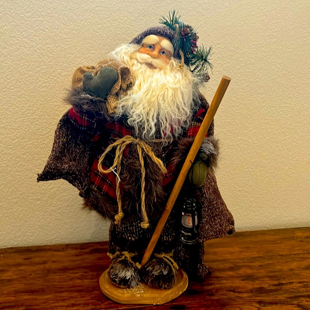 19 inch rustic Santa